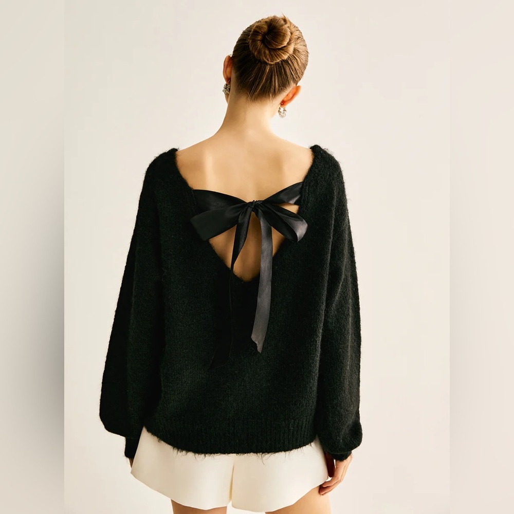 Commense Black Off-the-Shoulder Sweater